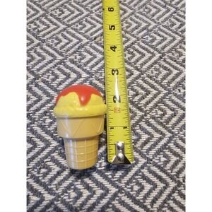 Vintage 1982 Topps Chewing Gum Ice Cream Cone Candy Container Empty PB80